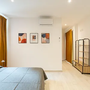 https://dimora-5-santi.hotels-amalfi.com