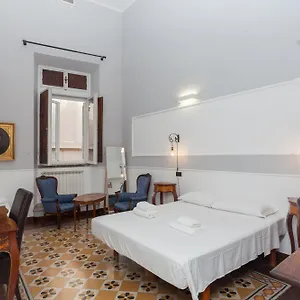 Pensión Palazzo Del Duca Piazza Navona, Roma